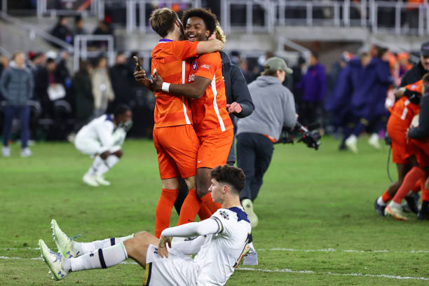 莫布里的崛 莫布里的崛